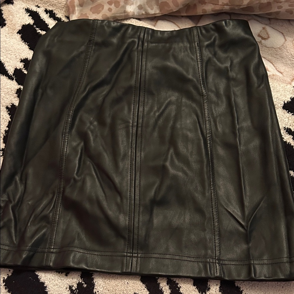 Black Skirt